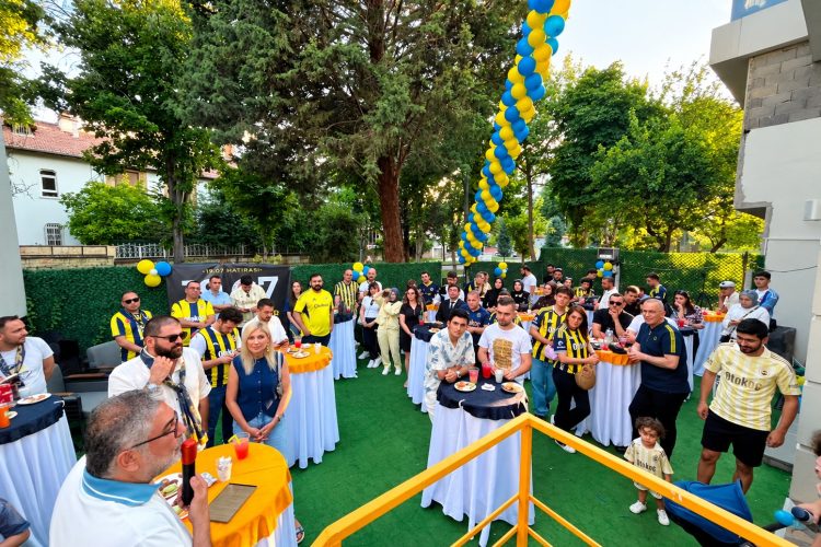 Sofraza bahçede açılış ve kutlama organizasyonu